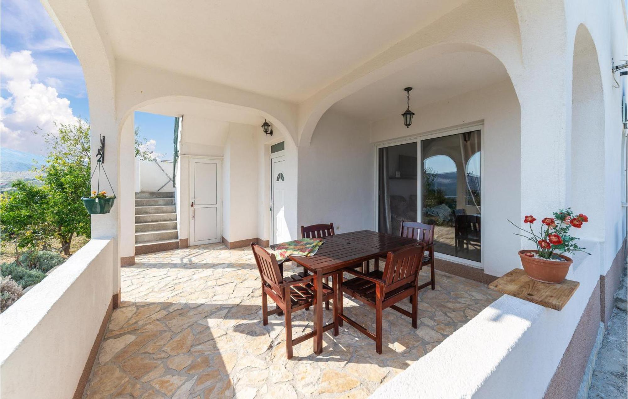 Gorgeous Home In Kastel Stafilic With Wifi Exteriér fotografie