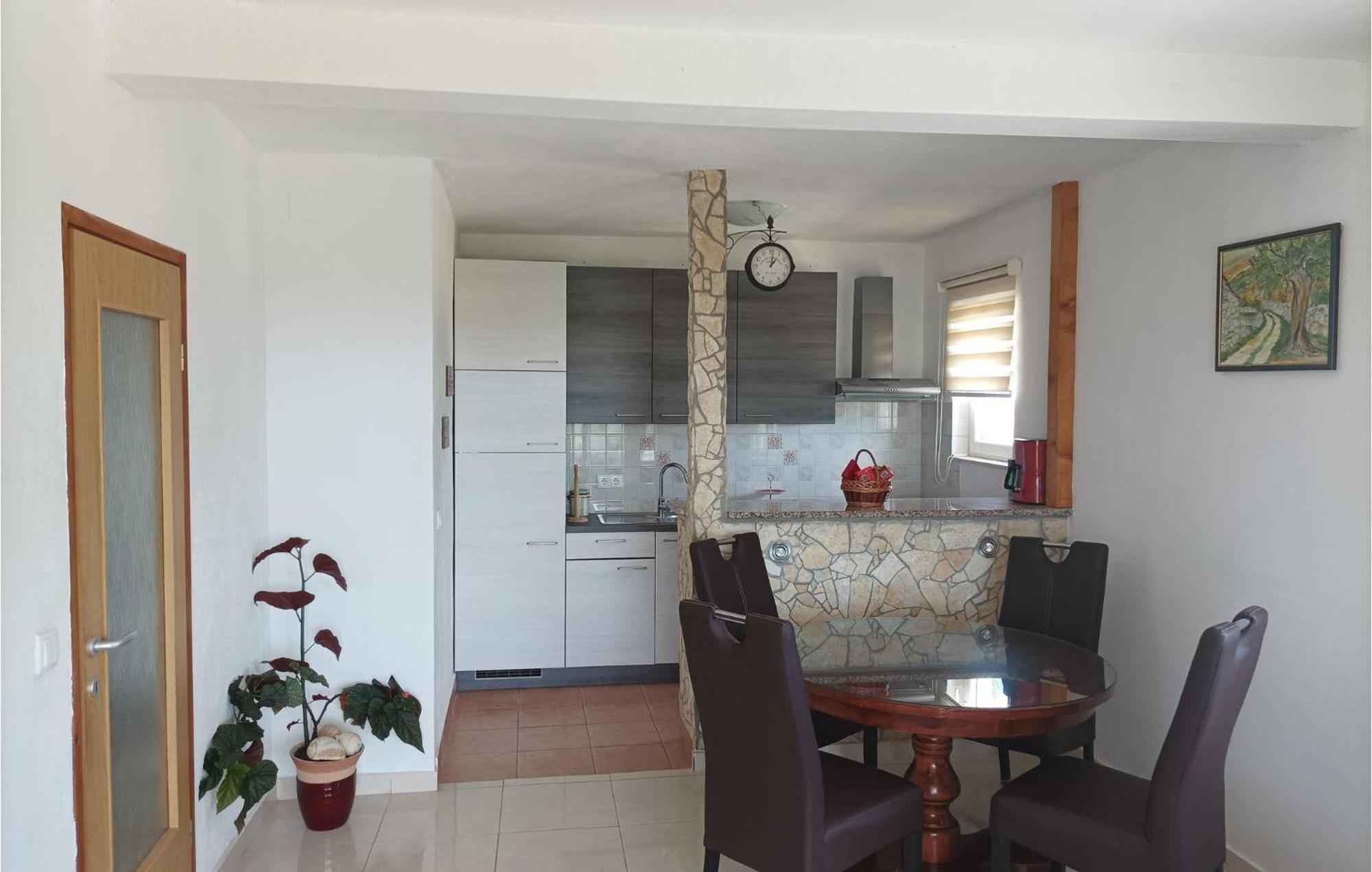 Gorgeous Home In Kastel Stafilic With Wifi Exteriér fotografie